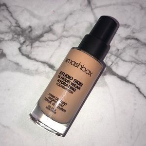 Smashbox studio skin foundation - 1.15